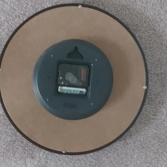 Positive Saying Clock - Picture 3 of 3